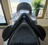 Used Southern Stars Saddlery Monoflap Dressage Saddle - 17.5" Medium