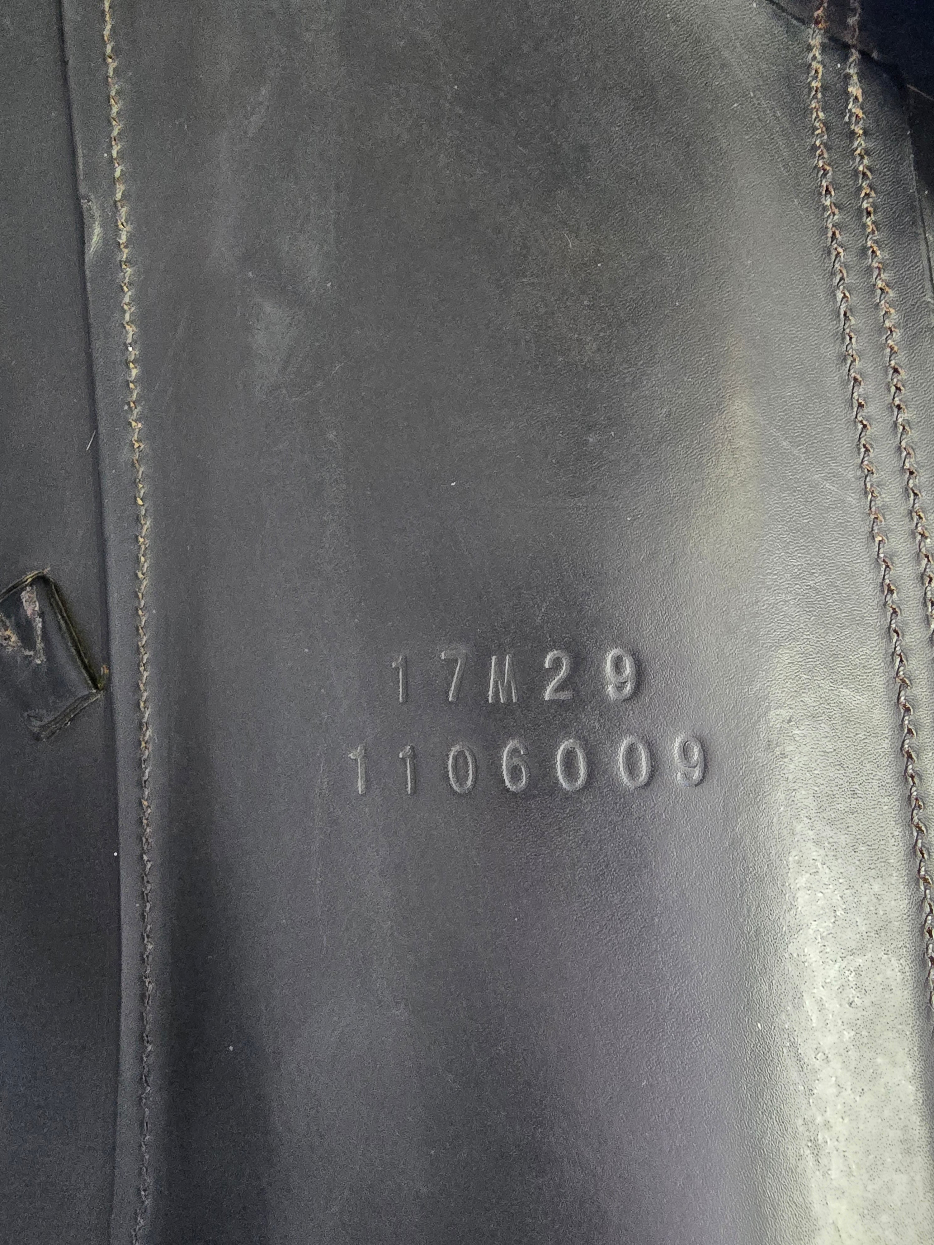 Used Southern Stars Saddlery Monoflap Dressage Saddle - 17.5" Medium