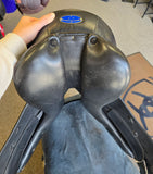 Used Southern Stars Saddlery Monoflap Dressage Saddle - 17.5" Medium