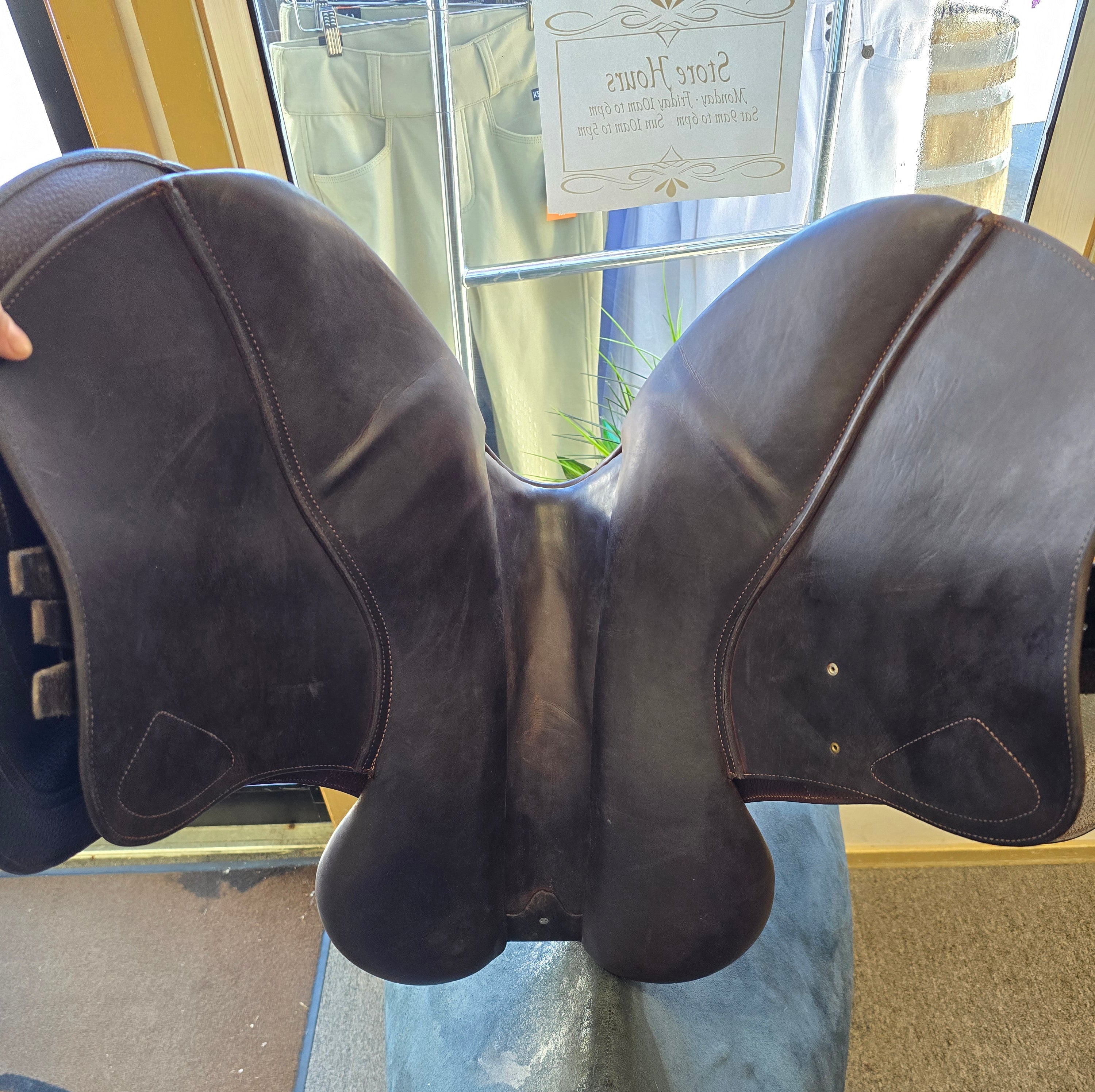 Used CWD 2Gs S32 Mademoiselle Jump Saddle - 17" Medium