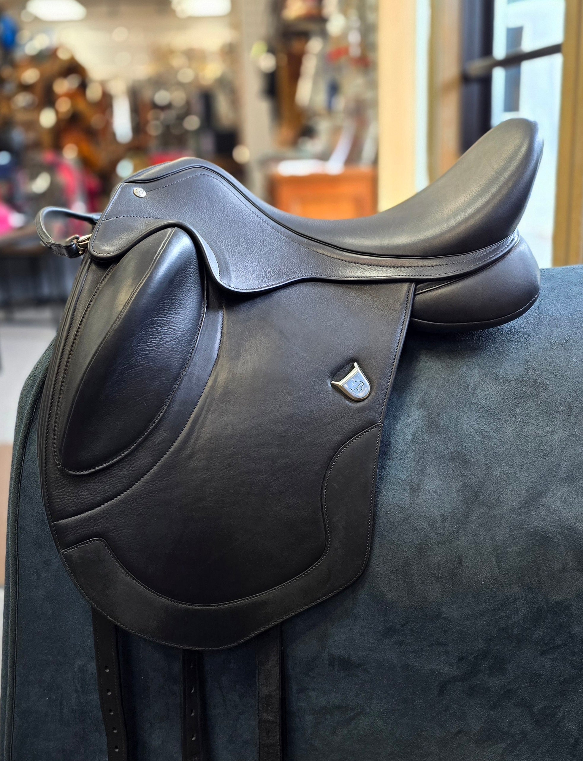 Used *Like New* Bates Artiste Dressage - Size 1 Adj. XW