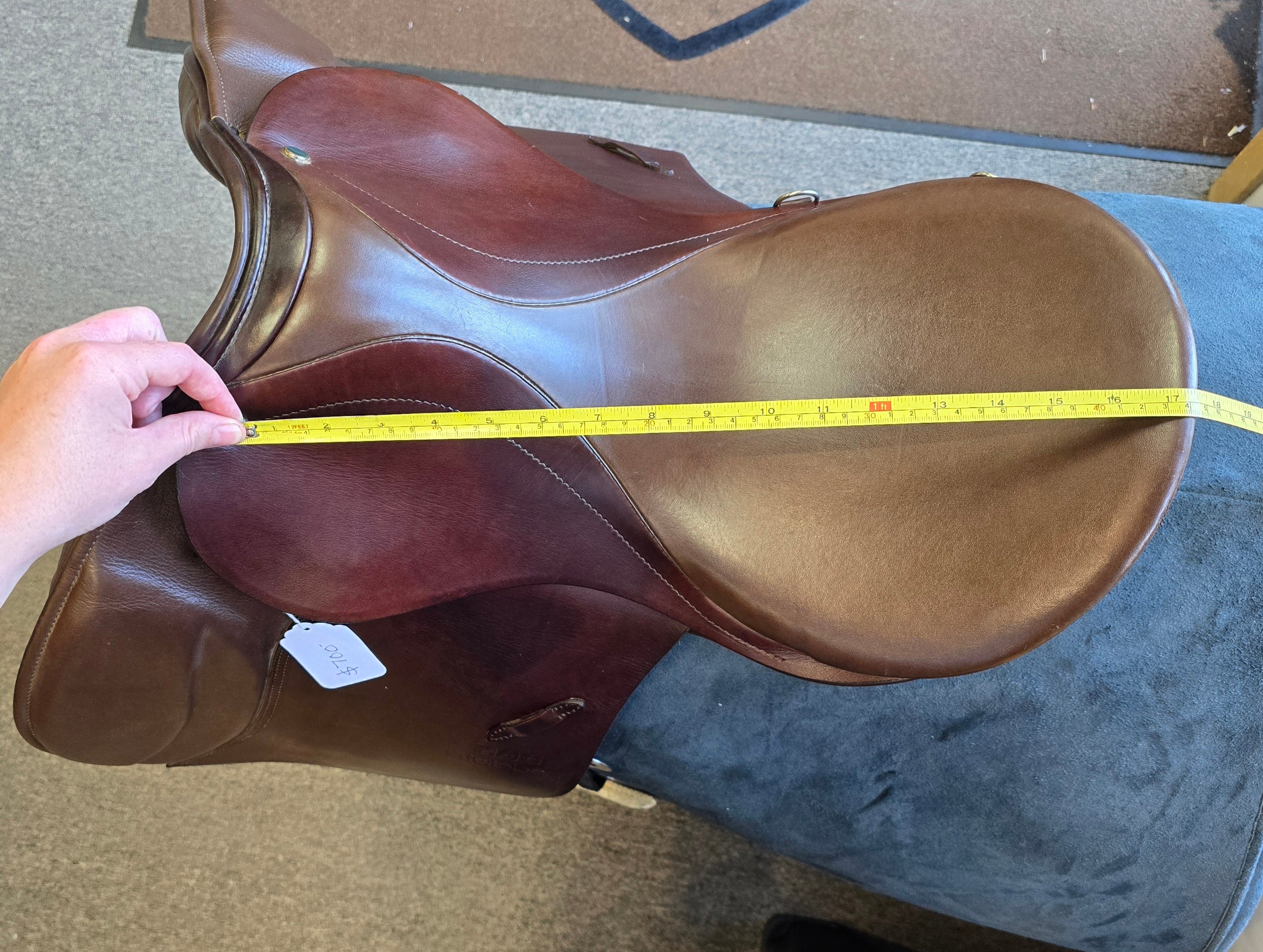 Used Stubben Roxanne Close Contact - 17.5" 31cm