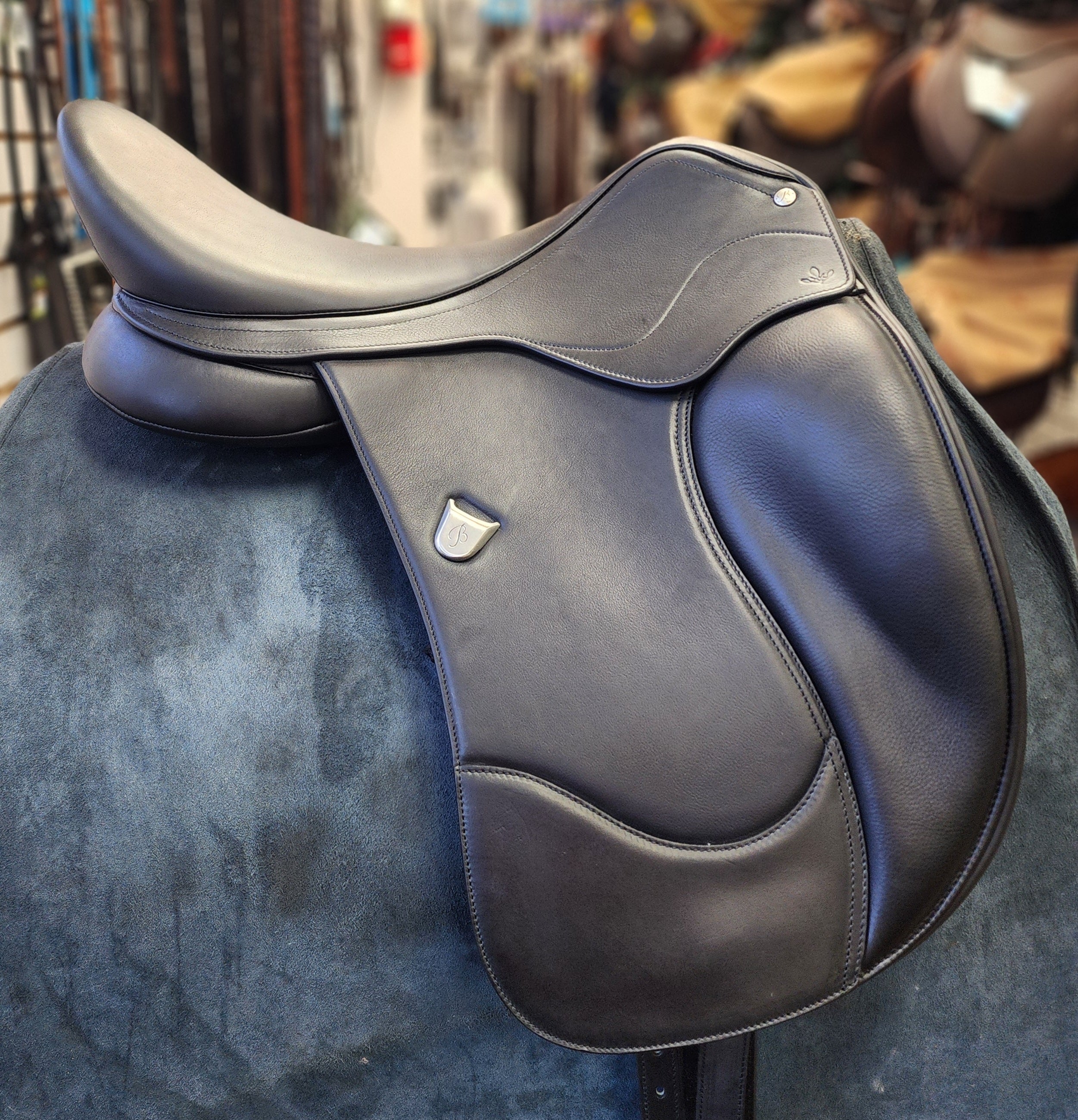 Bates "Isabell" Icon Dressage Saddle