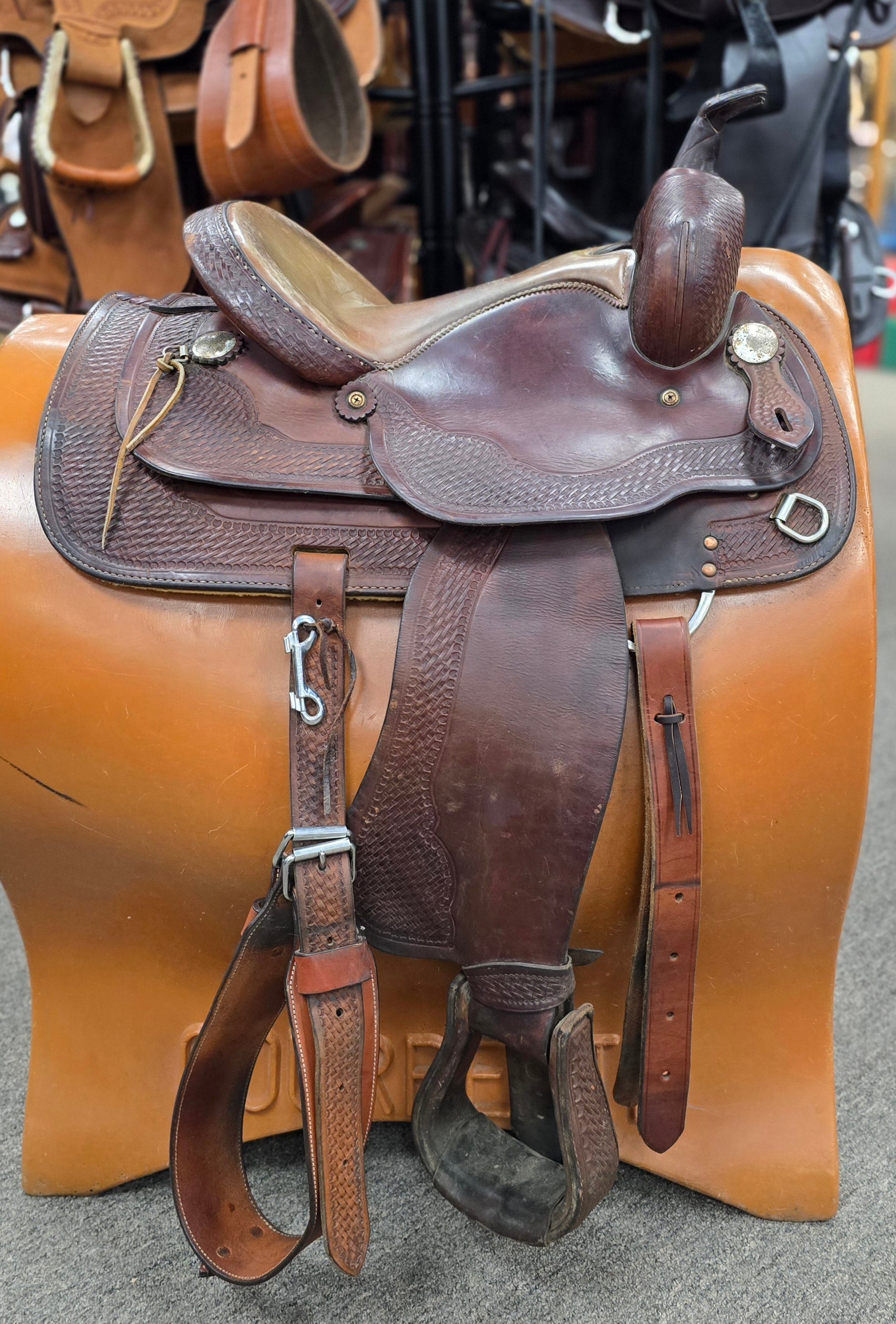 Used Crates Pleasure Saddle - 15" Semi QH Ralide Tree