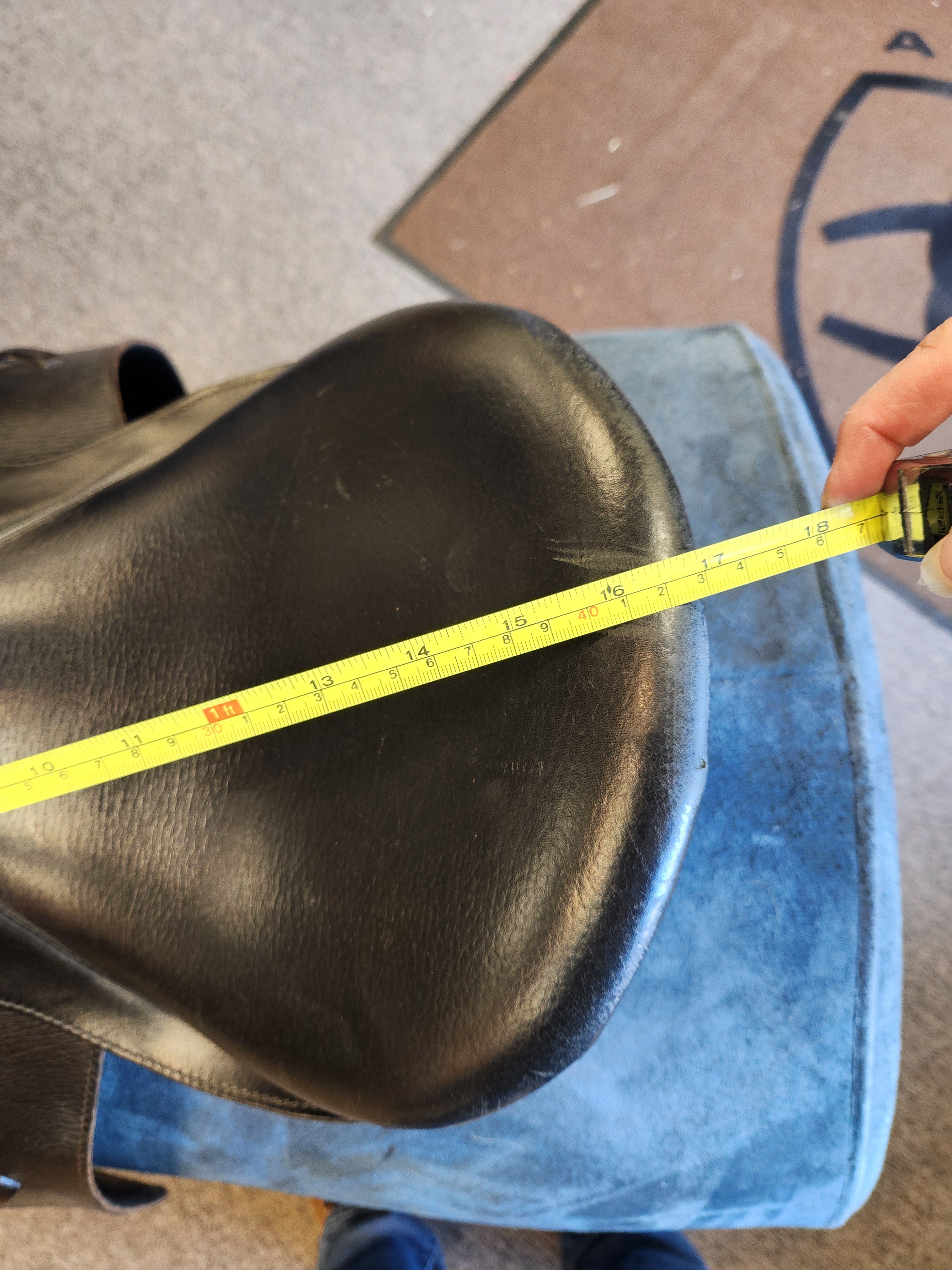 Used Collegiate All Purpose - 16.5" Medium