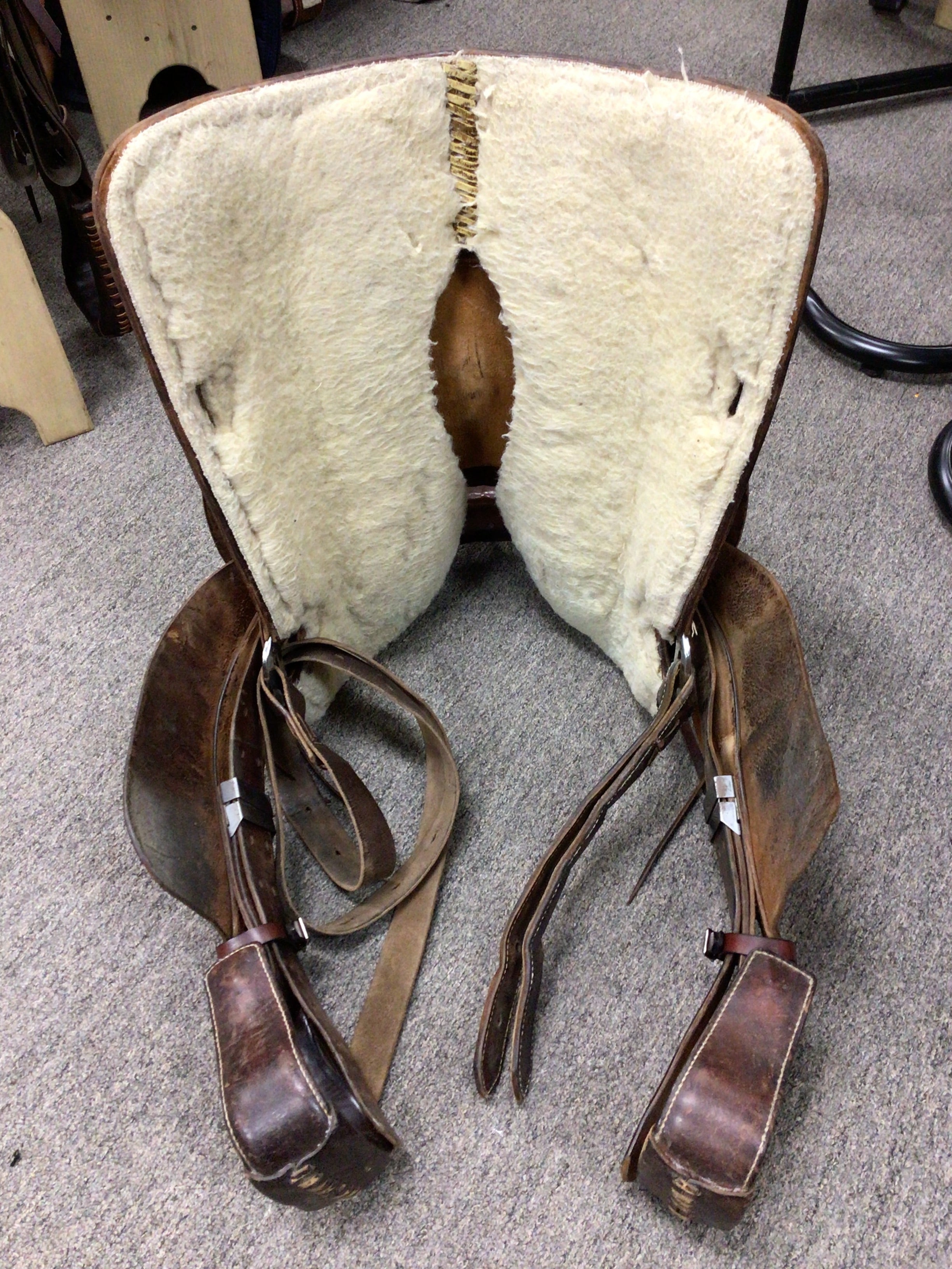 Used Bodean Hide Works Western Pleasure/trail Saddle 15" Medium Tree