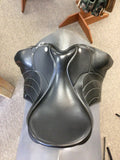 C2699 Like New Fairfax Spencer Dressage Saddle 17.5 Wide