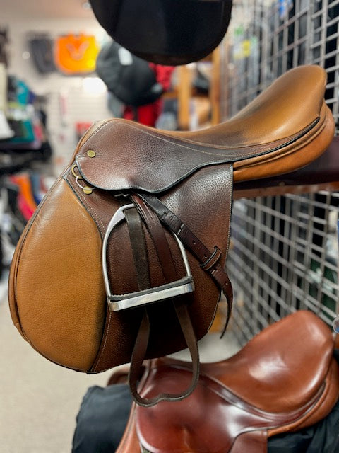 C2692 Used 17" Beval Close Contact Saddle