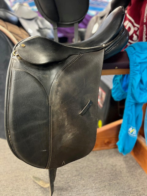 C2693 Used 17.5" Collegiate Black Dressage Saddle