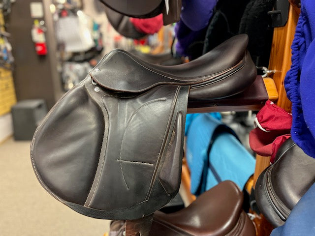 C2689 Used 17" Arion Cross Country Monoflap Saddle