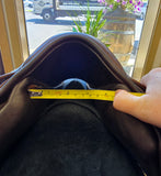 Used Arion J2 Jump Saddle - 16.5" Medium Wide