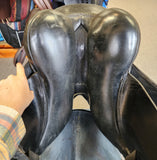 Used Hennig Dressage Saddle