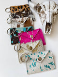 Boho Ranch Shop Cowhide Credit Card Holder Keychain - Gift Card holder: Tan + White
