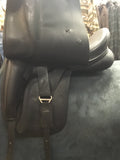C2793 Used Revere Domina Dressage 17 1/2"