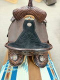 Double J Feather Light Weight Barrel Saddle