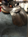C2801 County Stabilizer Jump Saddle 17.5" Forward Flap