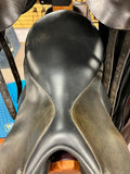 C2694 Used 17.5 Collegiate Dressage Saddle