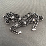 Mio Queena Rhinestone Inlaid Hollow Design Horse Brooch